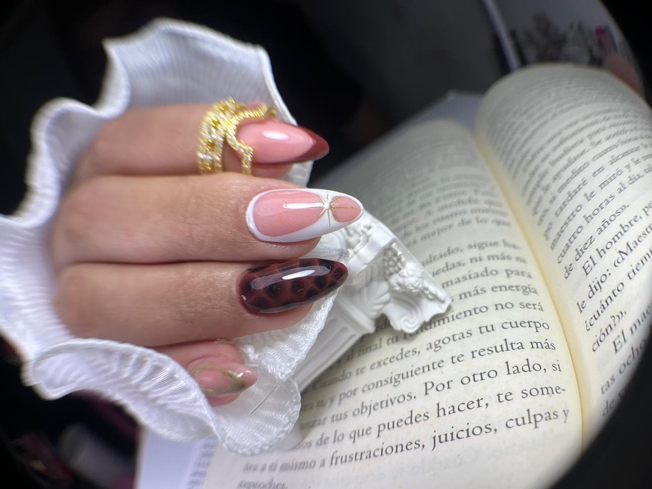 Milky nails delicado